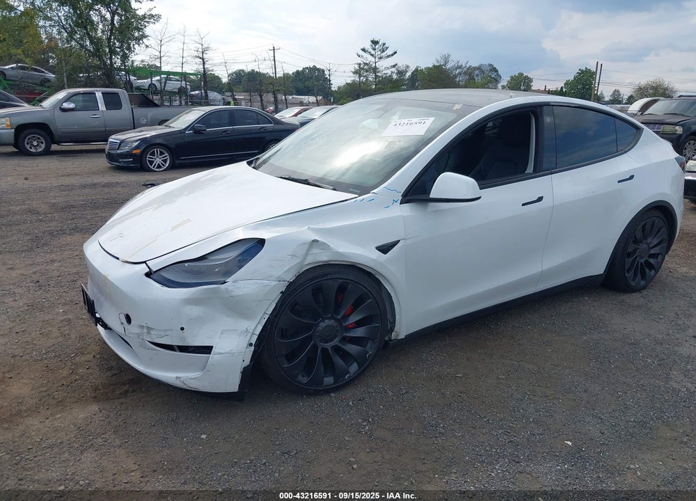 2022 TESLA MODEL Y VIN: 7SAYGDEF8NF537309