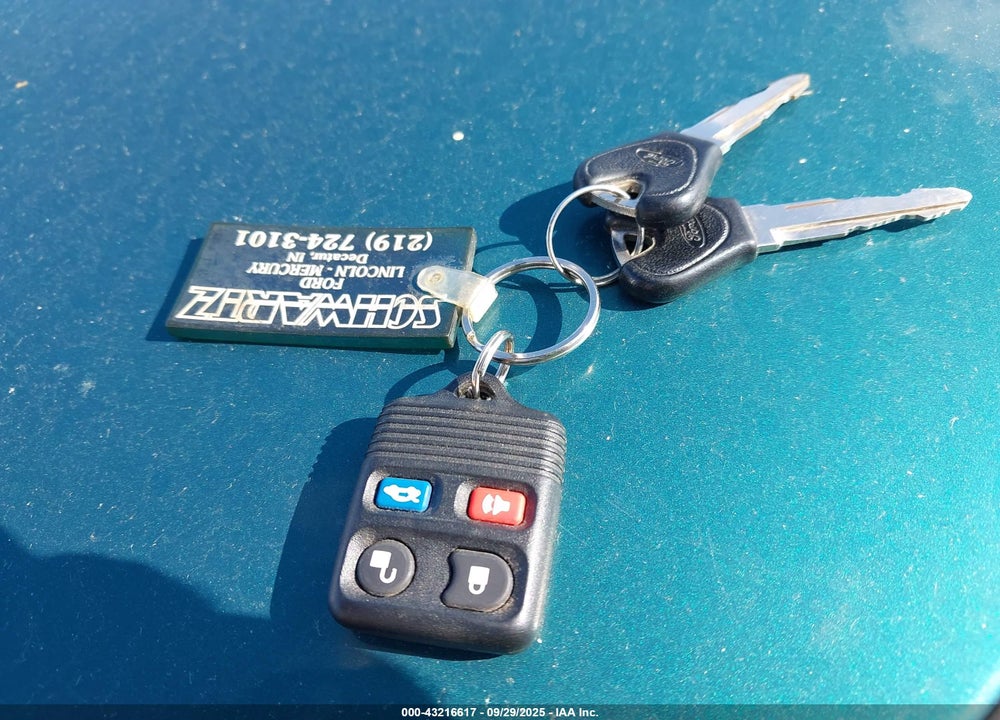 1998 FORD ESCORT SE/SPORT VIN: 1FAFP13P7WW241831