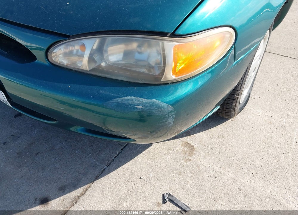 1998 FORD ESCORT SE/SPORT VIN: 1FAFP13P7WW241831