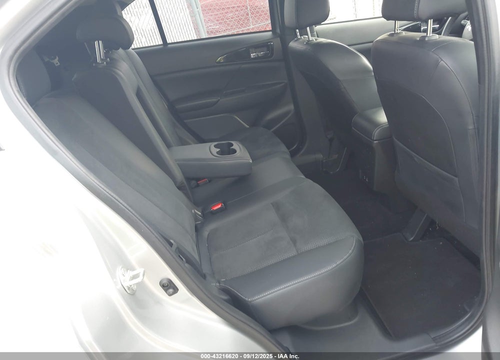 2025 MITSUBISHI ECLIPSE VIN: JA4ATWAA2SZ007949