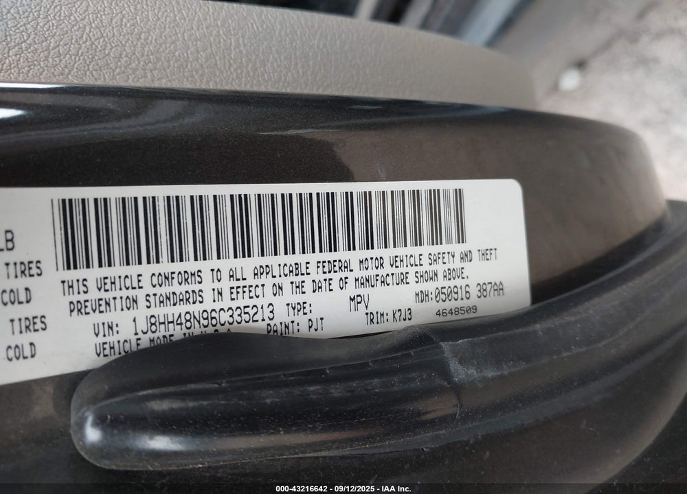 2006 JEEP COMMANDER VIN: 1J8HH48N96C335213