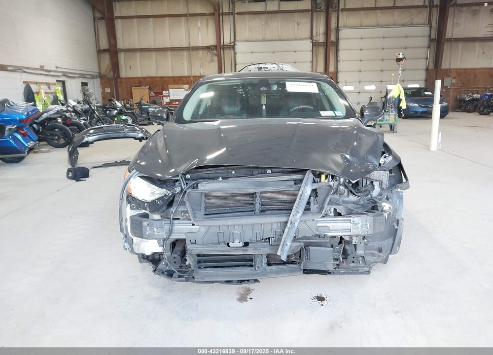 2020 FORD FUSION VIN: 3FA6P0HD7LR101138