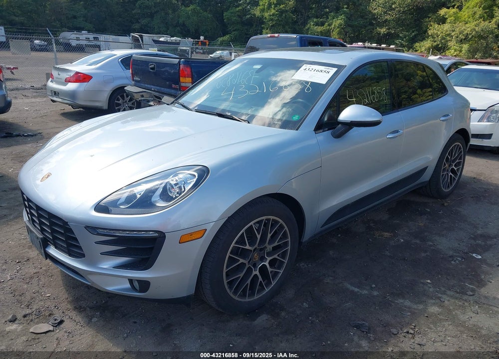 2015 PORSCHE MACAN VIN: WP1AB2A58FLB56149