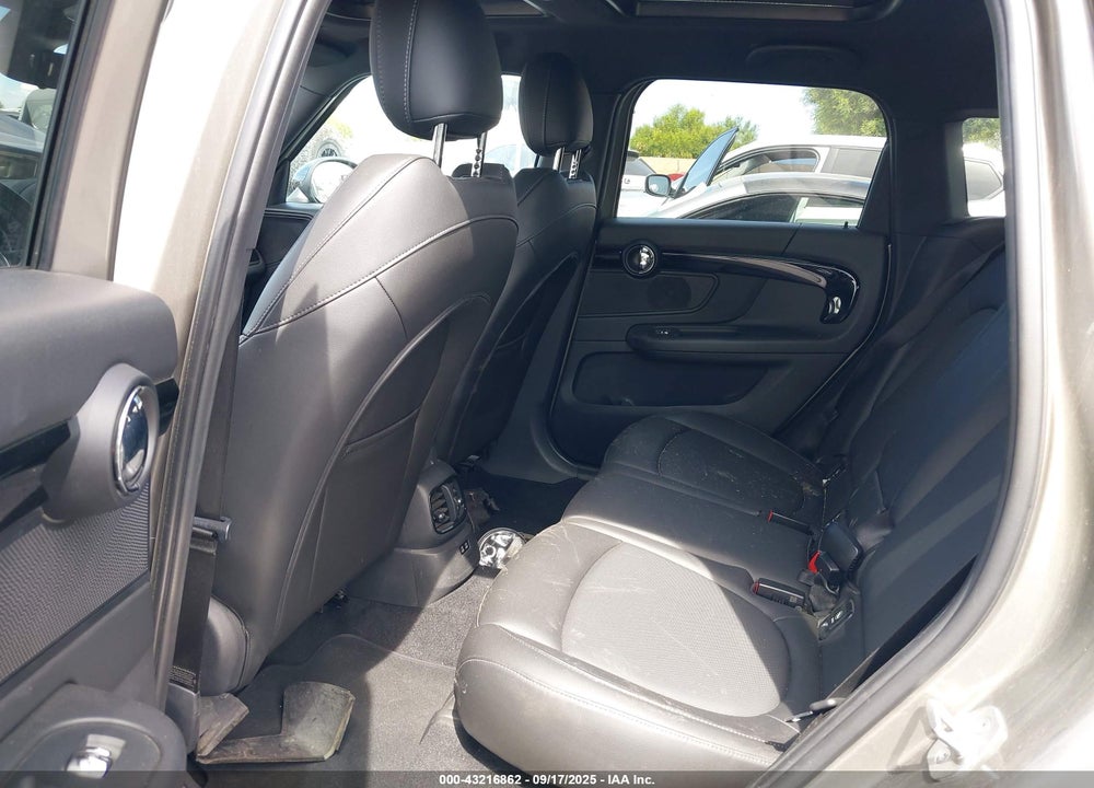 2019 MINI COUNTRYMAN COOPER S VIN: WMZYT3C50K3E96585