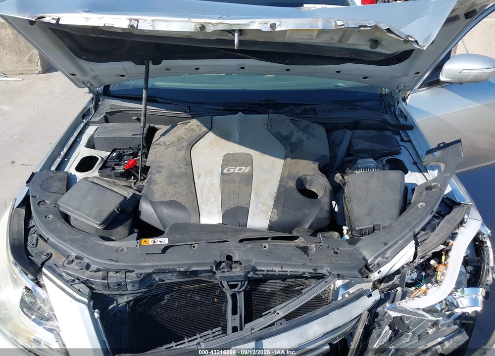 2013 HYUNDAI GENESIS VIN: KMHGC4DDXDU222114