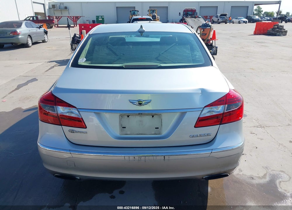 2013 HYUNDAI GENESIS VIN: KMHGC4DDXDU222114
