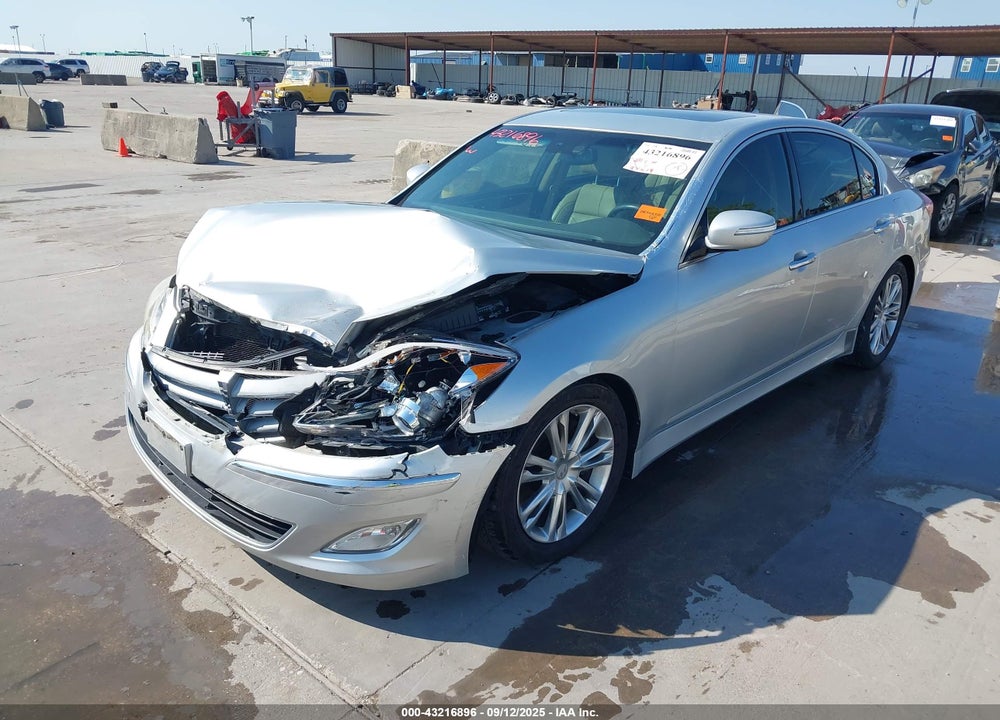2013 HYUNDAI GENESIS VIN: KMHGC4DDXDU222114