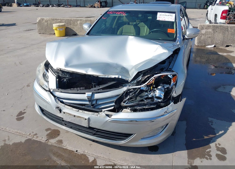 2013 HYUNDAI GENESIS VIN: KMHGC4DDXDU222114
