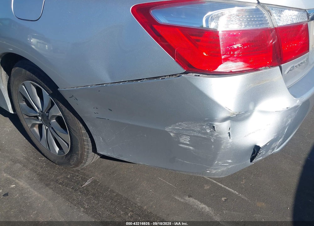 2013 HONDA ACCORD VIN: 1HGCR2F35DA018365