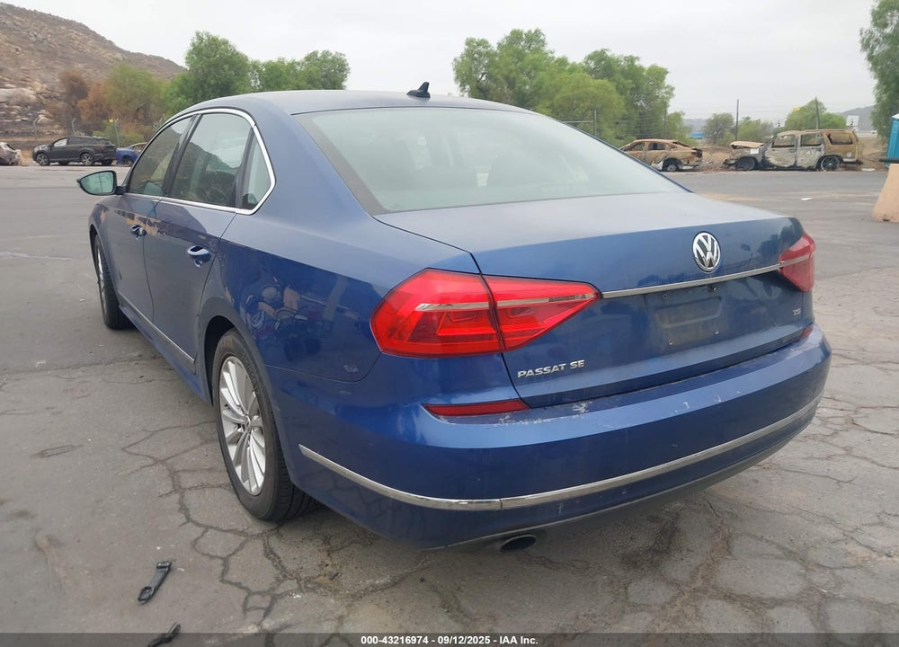 2016 VOLKSWAGEN PASSAT VIN: 1VWBT7A35GC032496