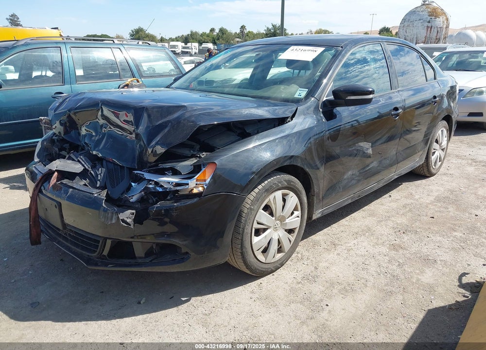 2014 VOLKSWAGEN JETTA VIN: 3VWD17AJ5EM269112