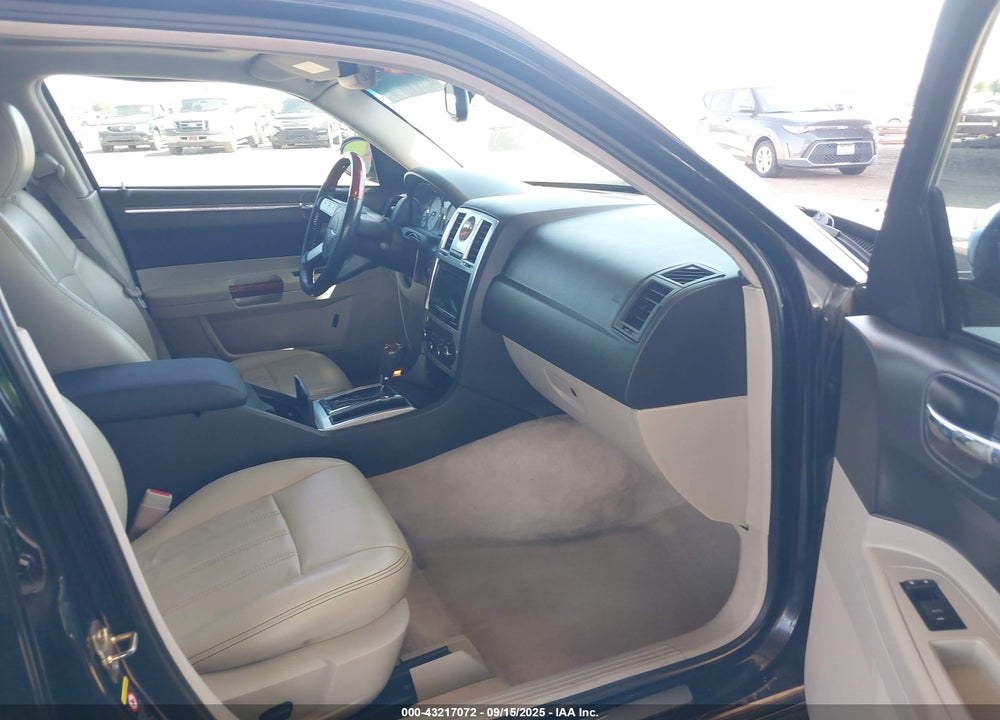 2005 CHRYSLER 300C VIN: 2C3AA63H65H133424