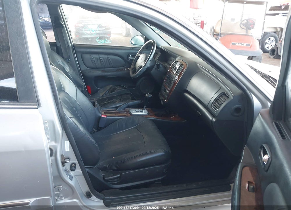 2002 HYUNDAI SONATA GLS/LX VIN: KMHWF35H12A715354