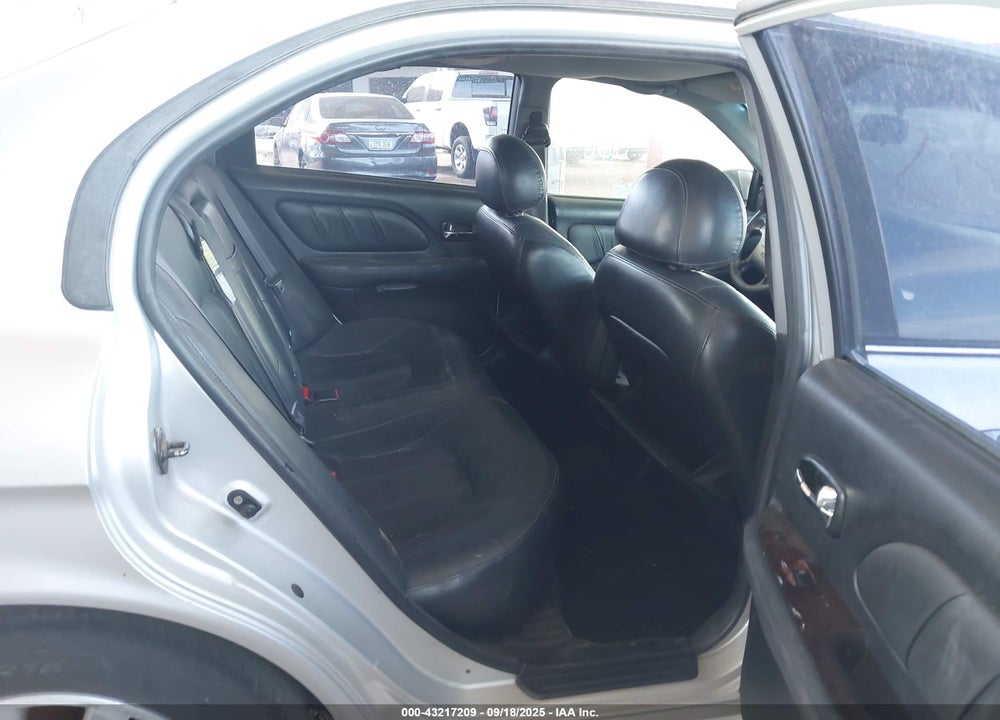 2002 HYUNDAI SONATA GLS/LX VIN: KMHWF35H12A715354