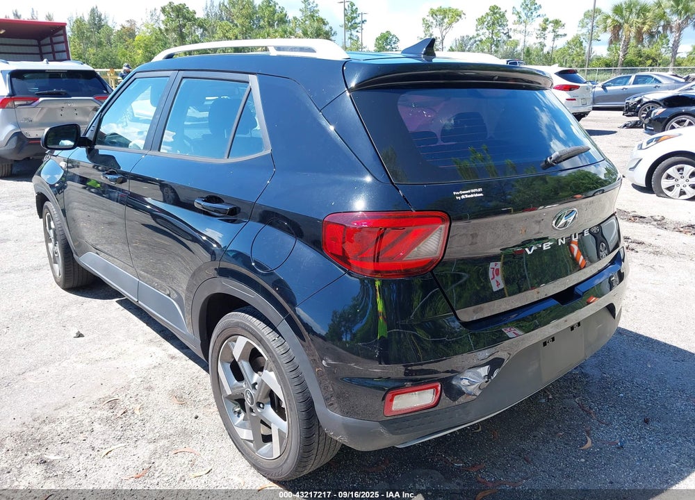 2022 HYUNDAI VENUE VIN: KMHRC8A37NU171569