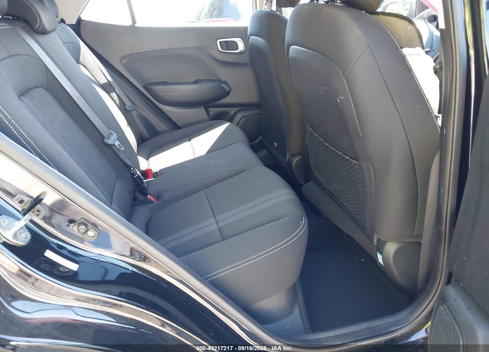 2022 HYUNDAI VENUE VIN: KMHRC8A37NU171569