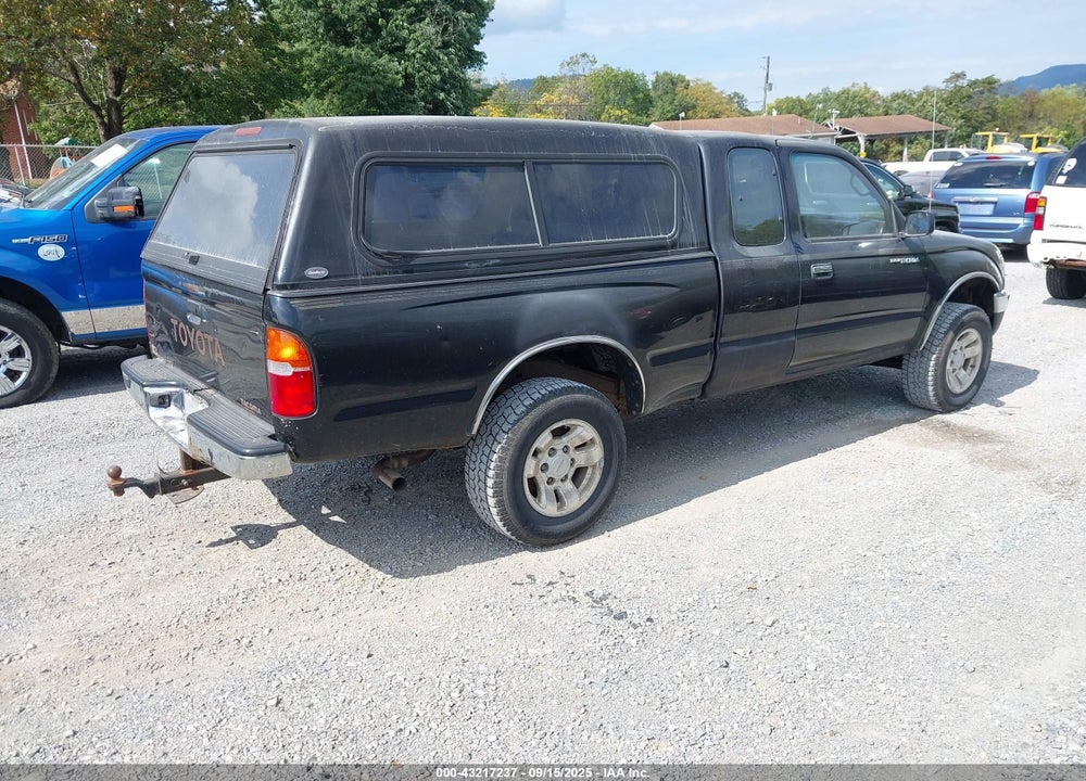 1996 TOYOTA TACOMA XTRACAB VIN: 4TAWN72N7TZ143617