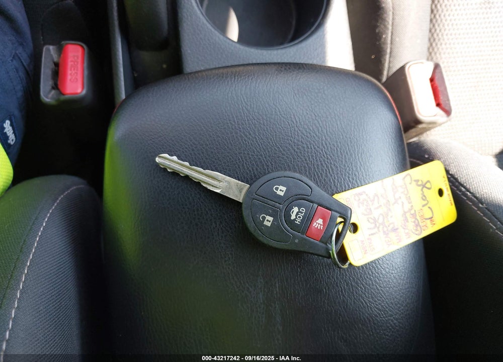 2015 NISSAN SENTRA S VIN: 3N1AB7AP6FY367201