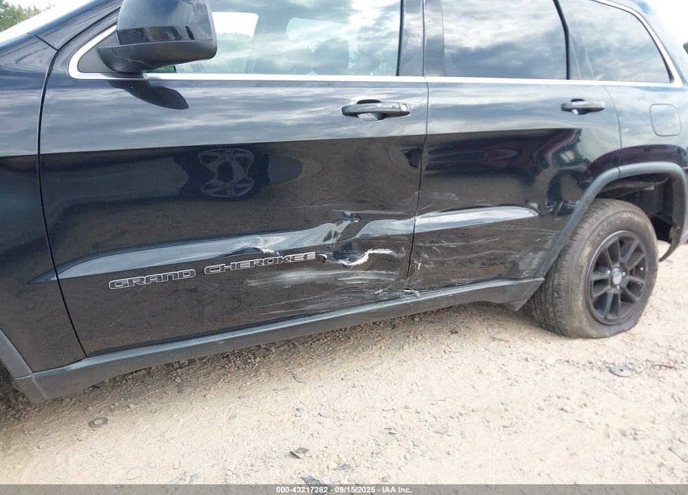 2018 JEEP GRAND CHEROKEE VIN: 1C4RJFAG1JC387807