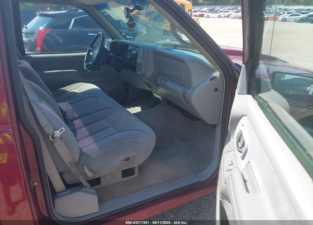 1997 CHEVROLET C1500 FLEETSIDE VIN: 1GCEC14RXVZ196205