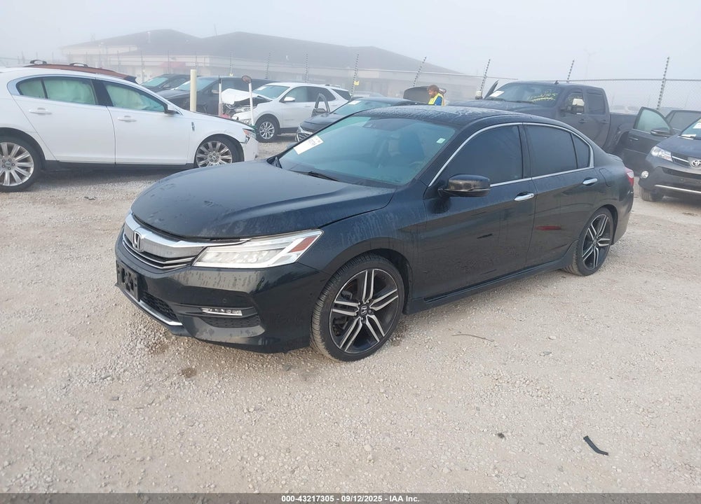 2016 HONDA ACCORD VIN: 1HGCR3F92GA022436