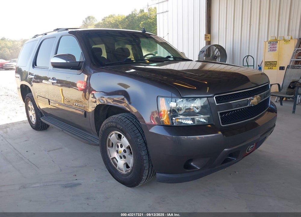 2011 CHEVROLET TAHOE LS VIN: 1GNSCAE06BR159741