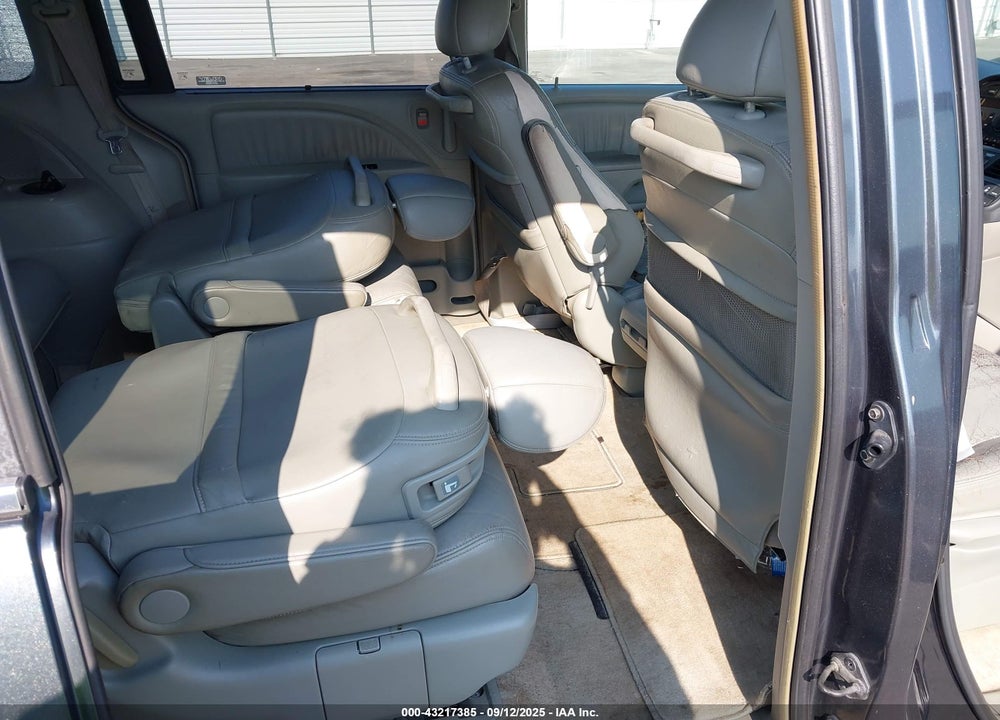 2005 HONDA ODYSSEY EX-L VIN: 5FNRL38615B043649