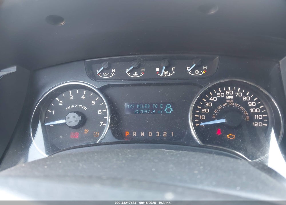 2011 FORD F-150 XLT VIN: 1FTFW1CF0BFA27990