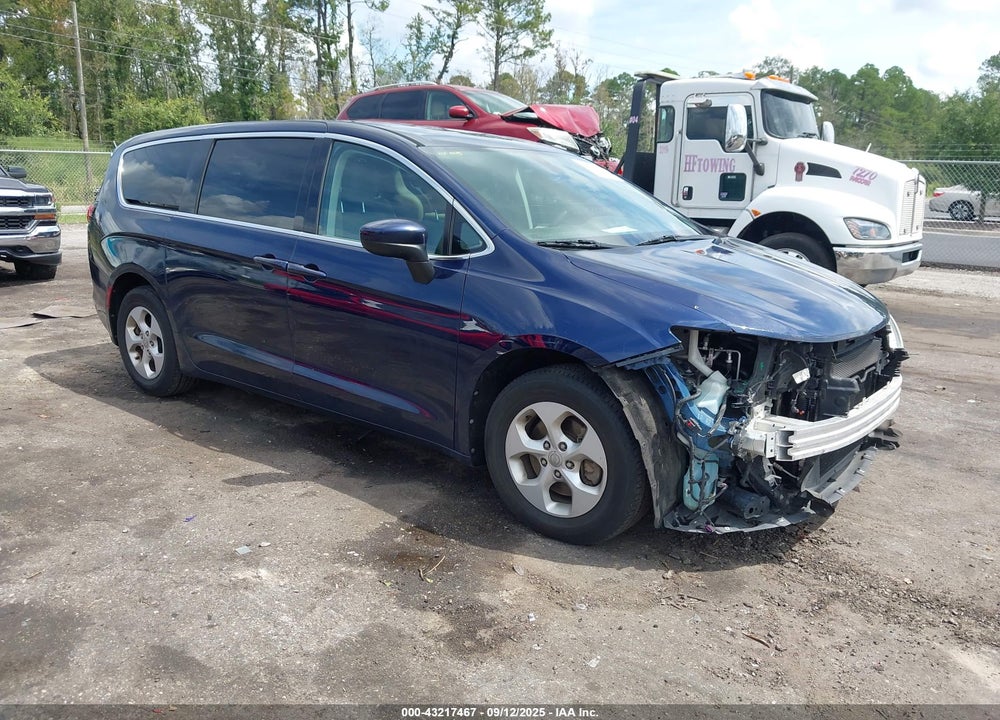 2017 CHRYSLER PACIFICA LX VIN: 2C4RC1CG9HR608677