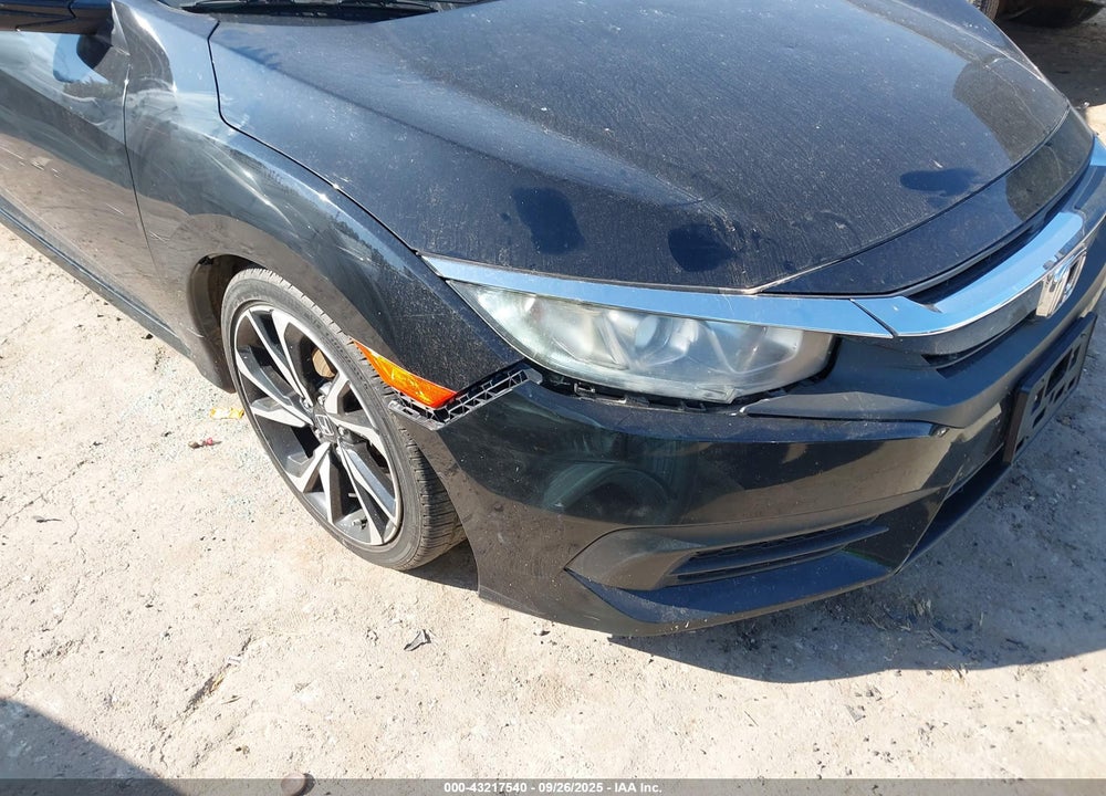 2017 HONDA CIVIC VIN: 19XFC2F56HE220777