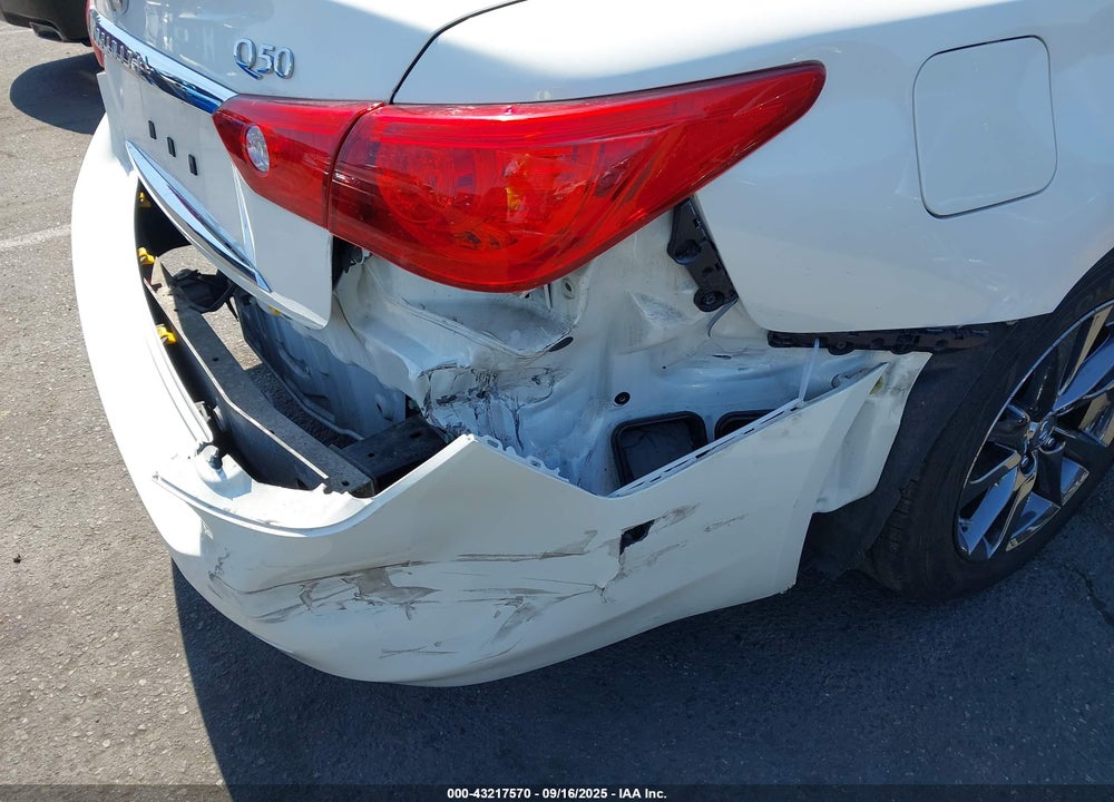 2015 INFINITI Q50 VIN: JN1BV7AP2FM350667