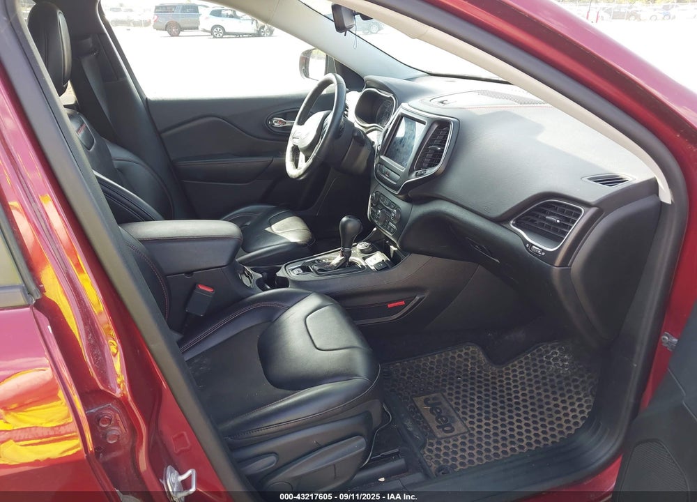 2019 JEEP CHEROKEE VIN: 1C4PJMBN2KD207660