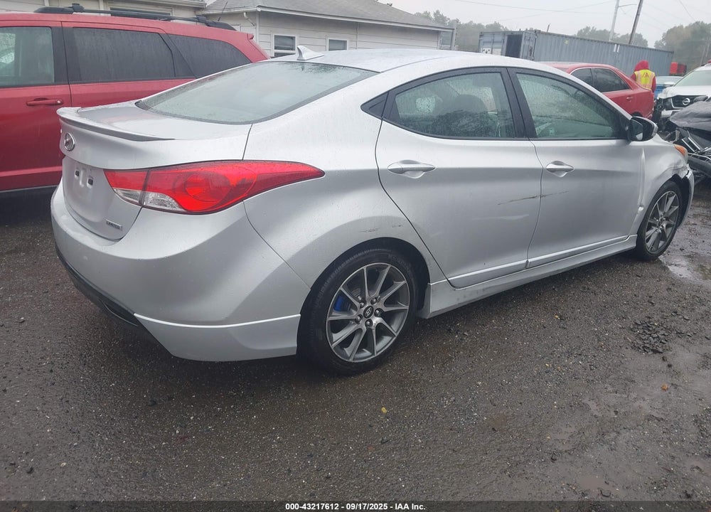 2013 HYUNDAI ELANTRA VIN: KMHDH4AE1DU559210
