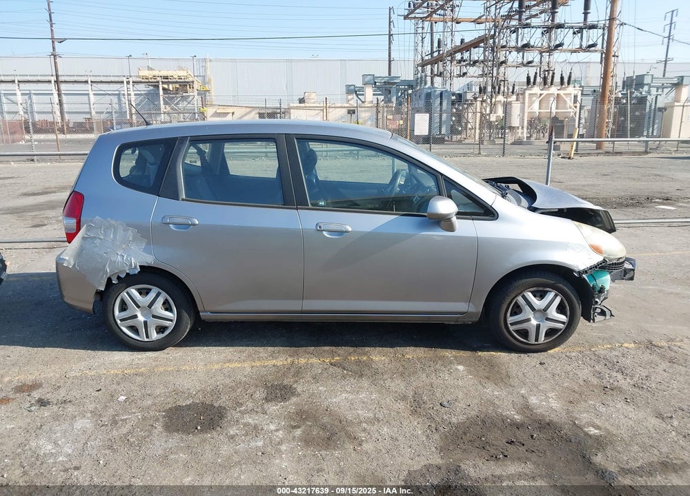 2008 HONDA FIT VIN: JHMGD38468S068751