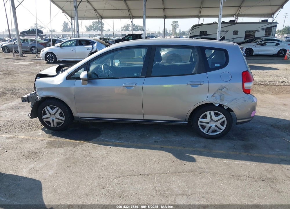 2008 HONDA FIT VIN: JHMGD38468S068751