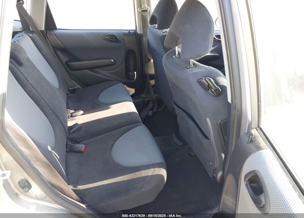 2008 HONDA FIT VIN: JHMGD38468S068751
