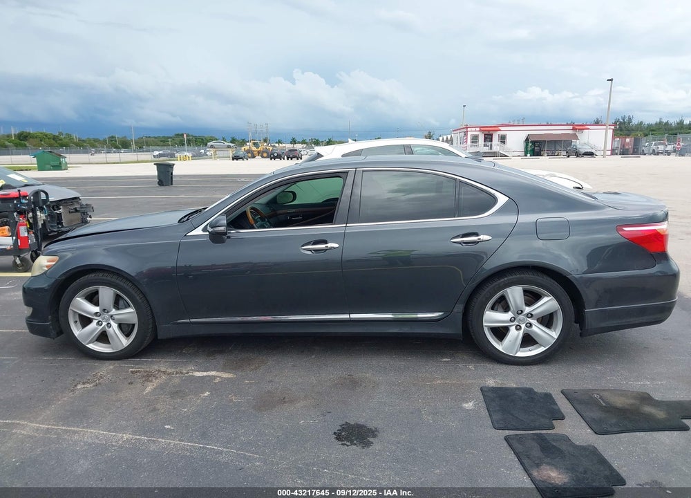 2011 LEXUS LS 460 VIN: JTHBL5EF4B5107647