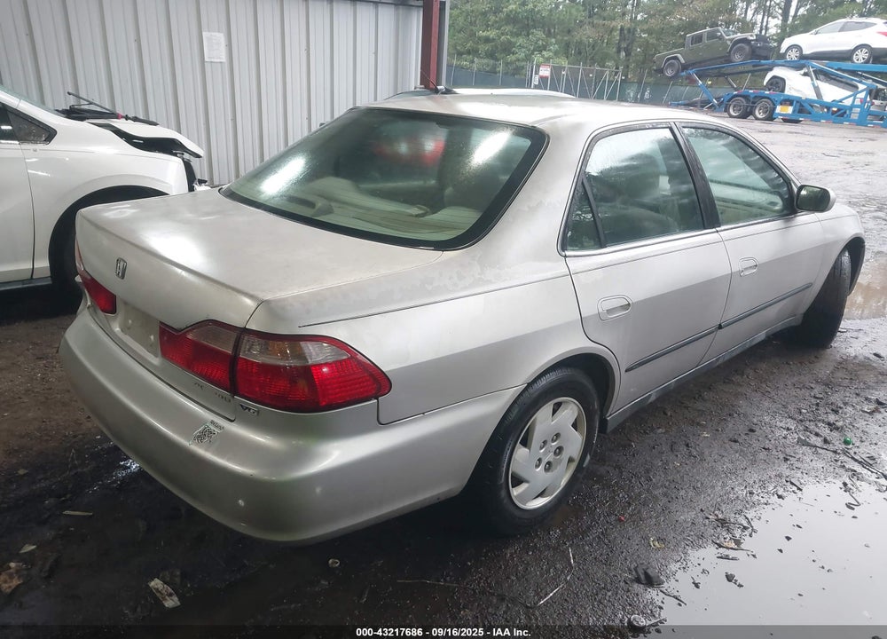 1998 HONDA ACCORD LX V6 VIN: 1HGCG1648WA047953