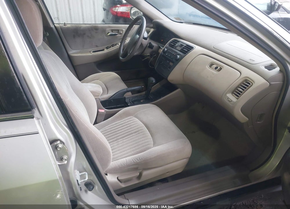 1998 HONDA ACCORD LX V6 VIN: 1HGCG1648WA047953