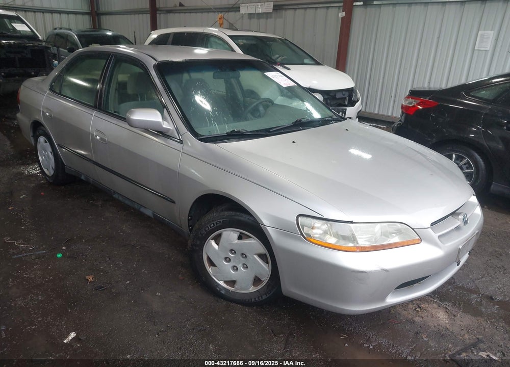 1998 HONDA ACCORD LX V6 VIN: 1HGCG1648WA047953