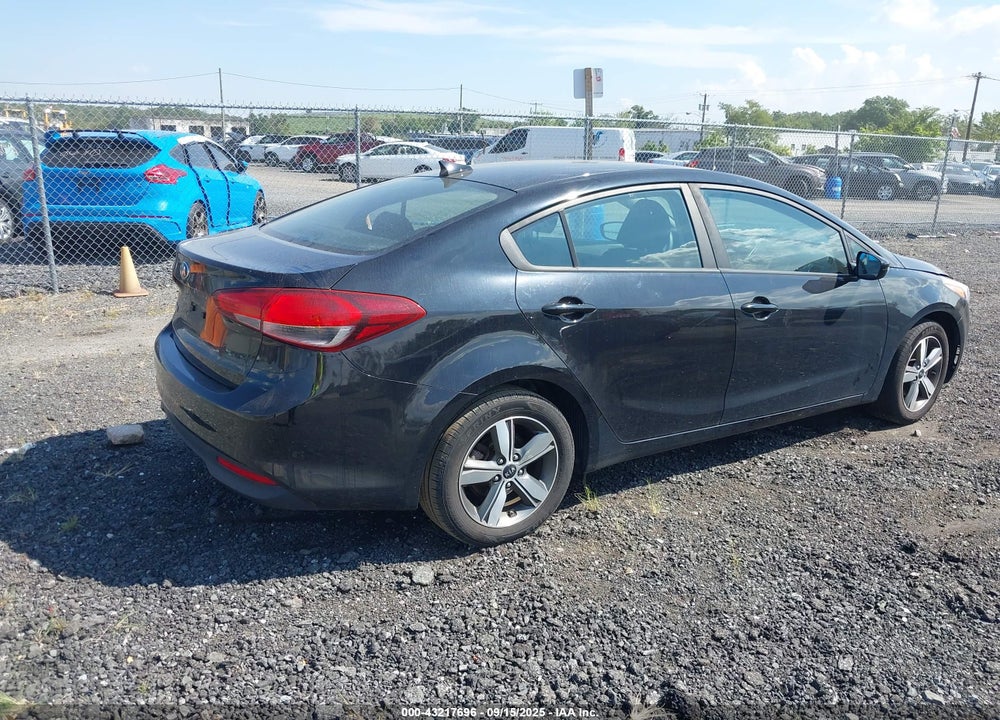 2018 KIA FORTE VIN: 3KPFL4A71JE217764