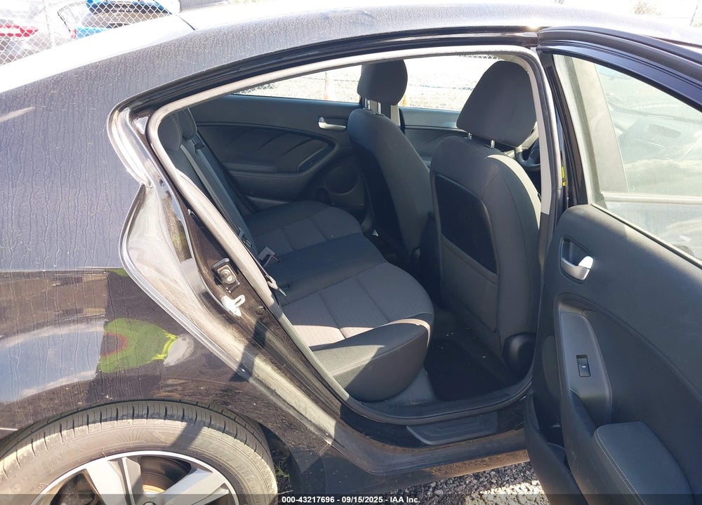 2018 KIA FORTE VIN: 3KPFL4A71JE217764