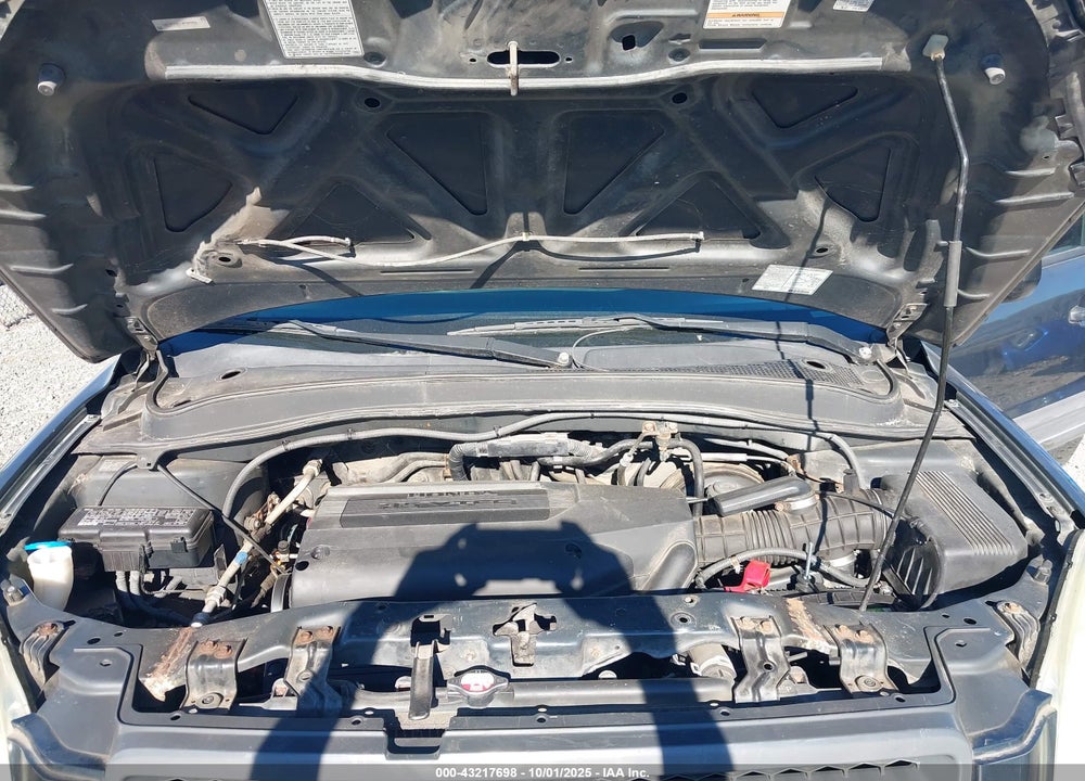 2004 HONDA PILOT LX VIN: 2HKYF18104H505212