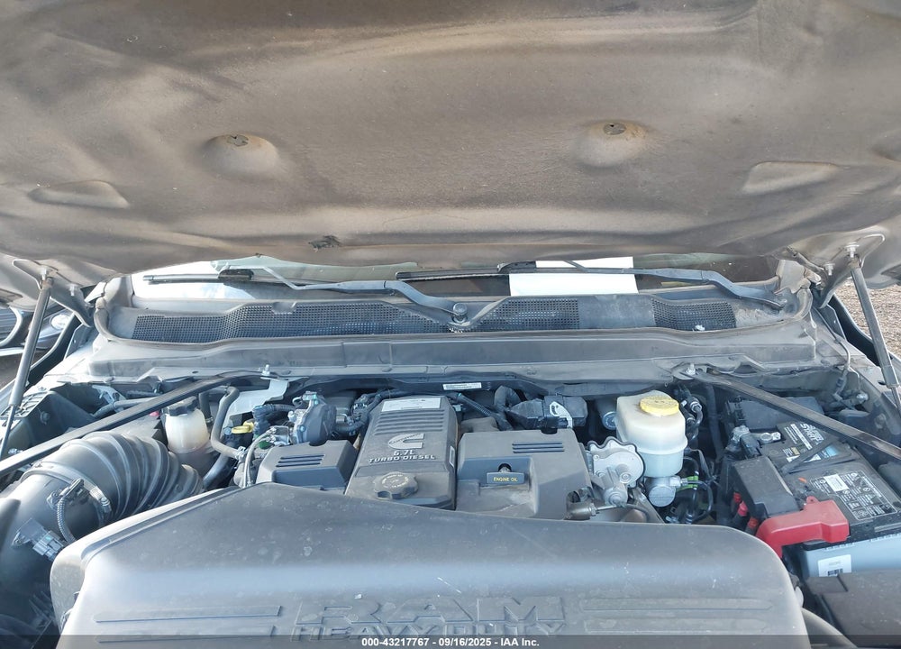 2019 RAM 3500 BIG HORN  4X2 8' BOX VIN: 3C63R2HL4KG660643
