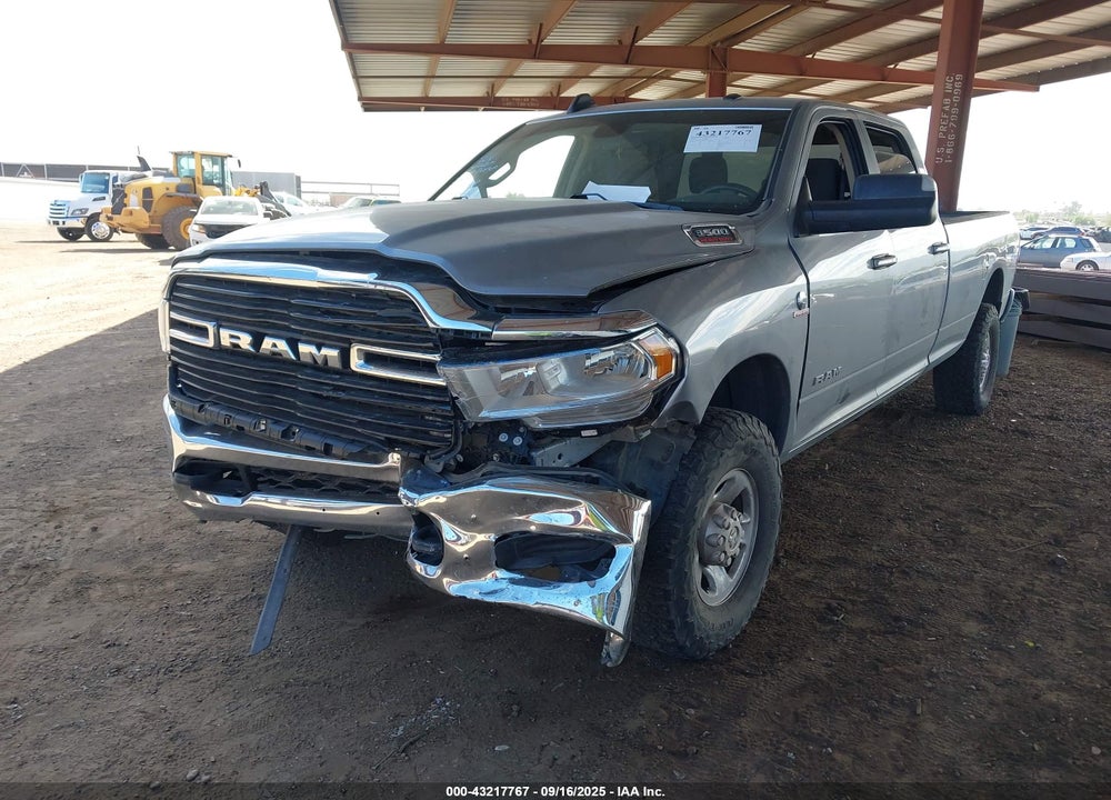 2019 RAM 3500 BIG HORN  4X2 8' BOX VIN: 3C63R2HL4KG660643