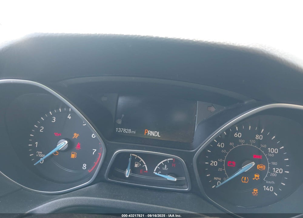 2015 FORD FOCUS SE VIN: 1FADP3F27FL369846