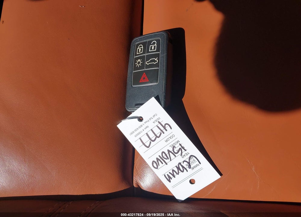 2015 VOLVO S60 VIN: YV140MFM4F1350019