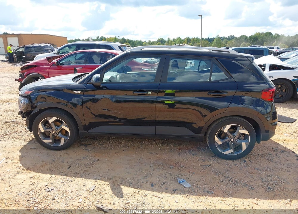 2022 HYUNDAI VENUE VIN: KMHRC8A35NU158660