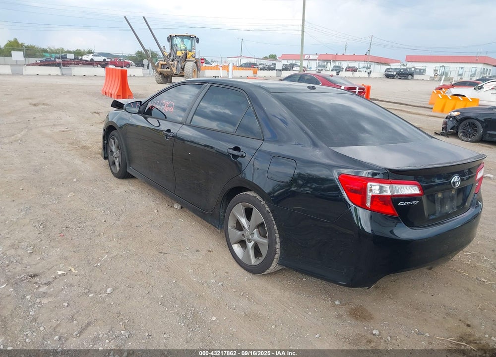 2012 TOYOTA CAMRY VIN: 4T1BK1FK3CU005560