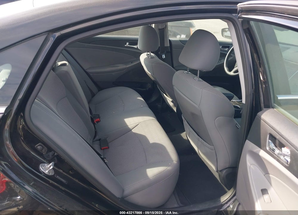 2014 HYUNDAI SONATA GLS VIN: 5NPEB4AC9EH844273